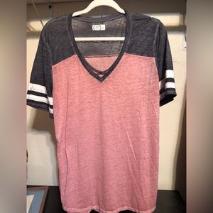 Maurices pink and Grey shirt. Size large.